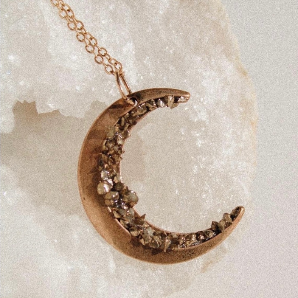 Moonstone necklace new